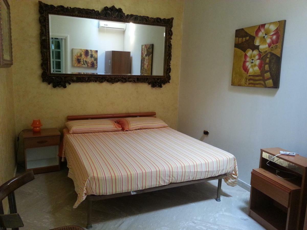 B&B Lu Sule Torchiarolo Esterno foto